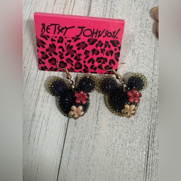 Betsey Johnson Minnie Mickey Mouse Resin Earrings Disney w Flowers Pink Black - Picture 2 of 8